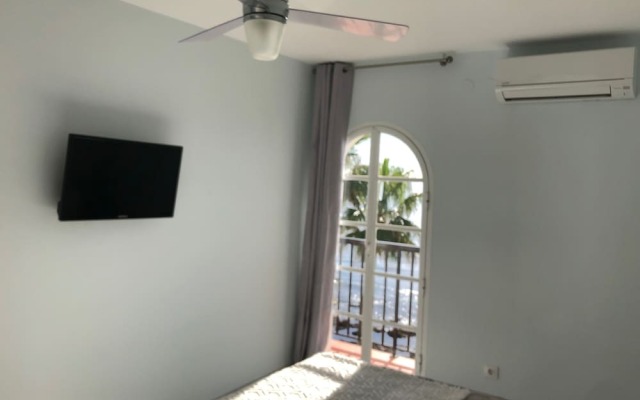 Apartment on the beachfront