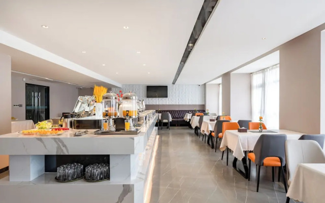 World Hotel Zhengzhou Univ Hi-tec Branch