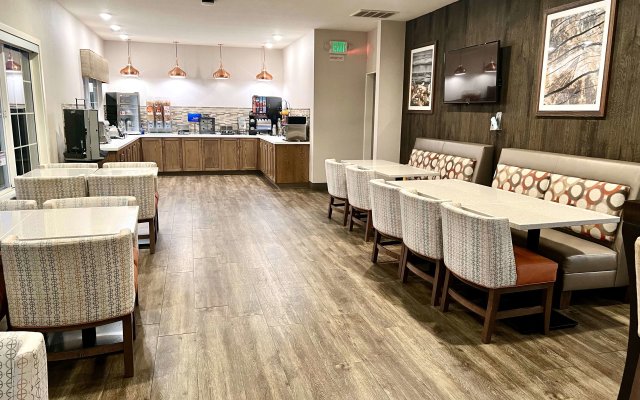 Best Western Country Inn