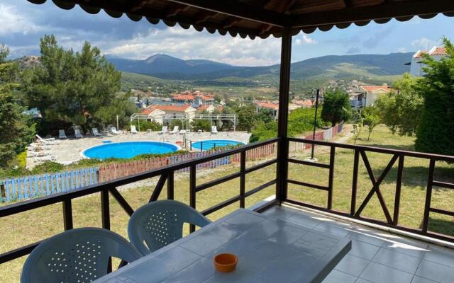 Superb Flat With Shared Pool in Cesme