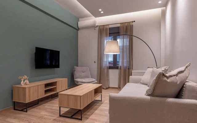 Phaedrus Living Pagkrati Modern Grove