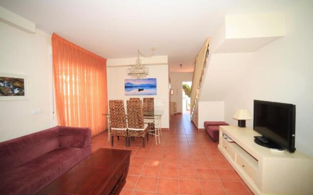 PALM BEACH 45 Adosado con jardin y piscina ALBERT VILLAS