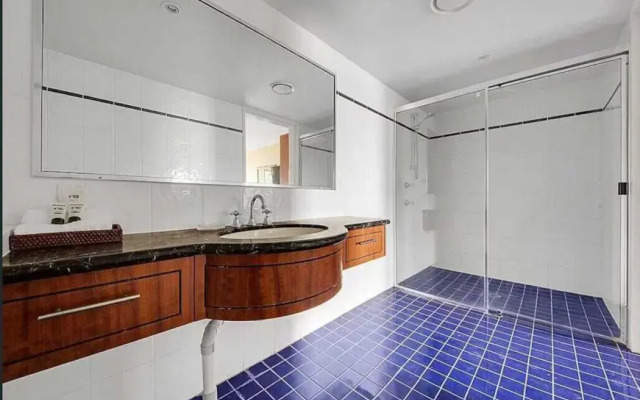 Gladstone Capricorn Apartments