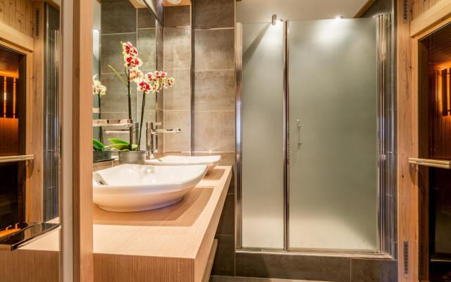 ITAUBA - Luxury ski in ski out apartment with sauna