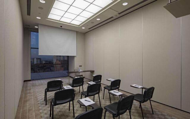 Doubletree by Hilton Istanbul Umraniye