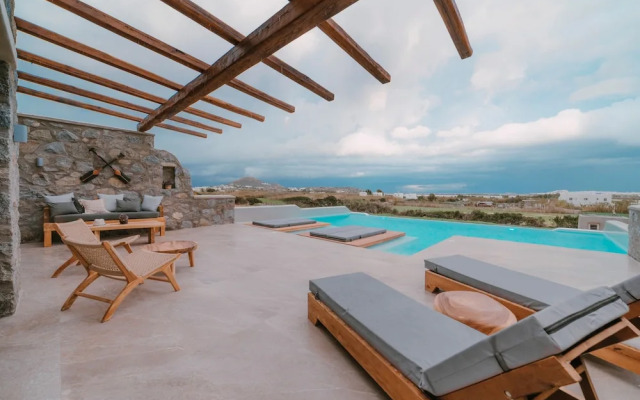 Naxos Privilege Villas