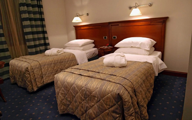 Best Western Premier Hotel Astoria
