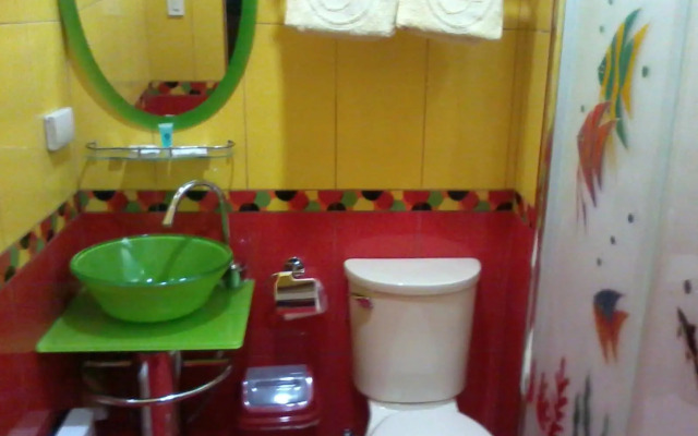 C & L Suites Inn