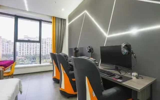 Hualu E-sports Hotel