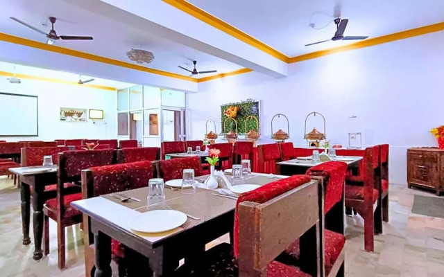 Hotel Vijay Deluxe