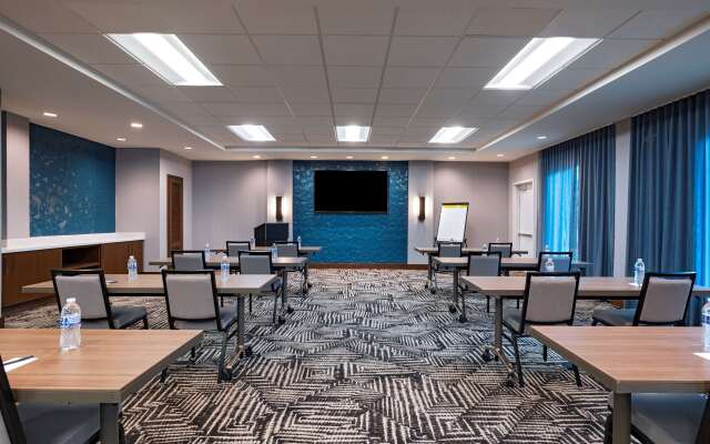 Hyatt Place Austin / Lake Travis / Four Points
