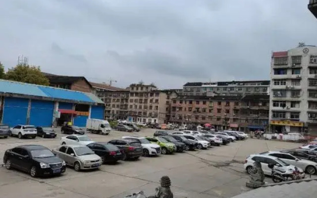 Shijia Chain Hotel (Xinhua No.1 Branch)