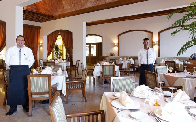 Three Corners Fayrouz Plaza Beach Resort