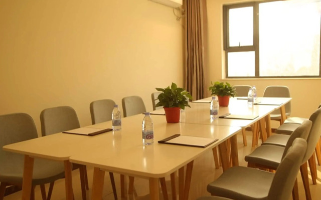 GreenTree Inn ShangQiu Normal College Wenhua(W)Road Business Hotel West Road Branch