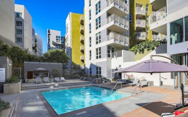 Modern Downtown Condos by Barsala
