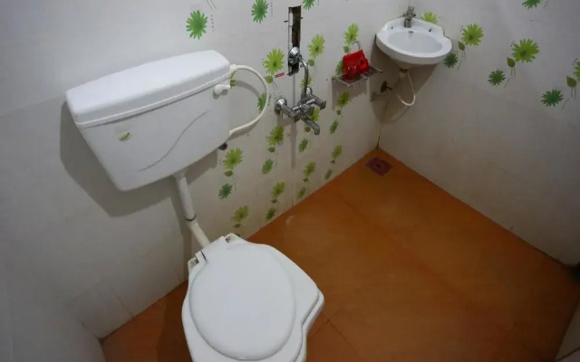 OYO Rooms Railway Station Somnath 1