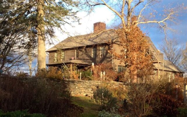 Roseledge Country Inn