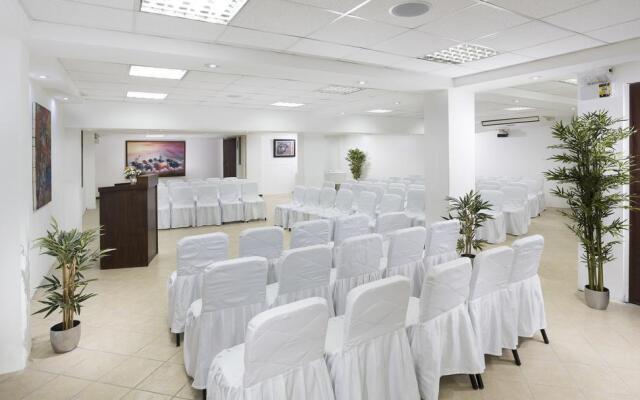 Hotel Corregidor by Cassana