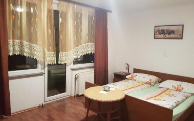 Motel Restoran Grand