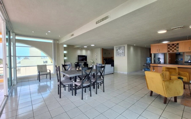 Ocean view 2BR Condo downtown Cozumel
