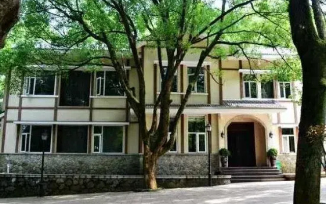 Changsha Huitang Yayunge Hot Spring Villa