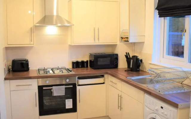 Kelpies Serviced Apartments-McKay