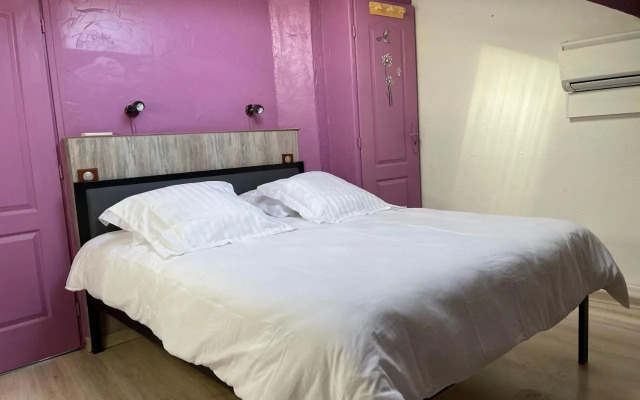 Gîte cévenol avec SPA et Piscine privatifs
