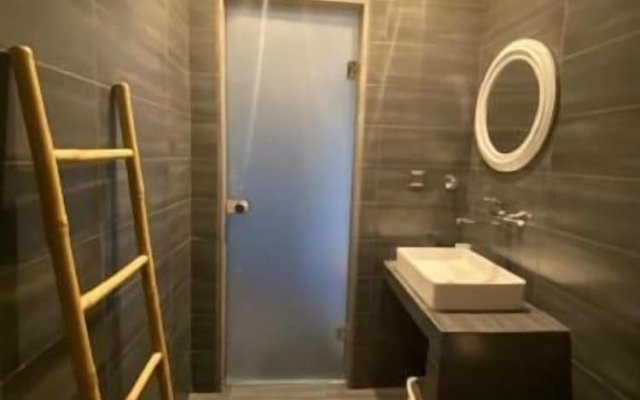 Xenios Hotel