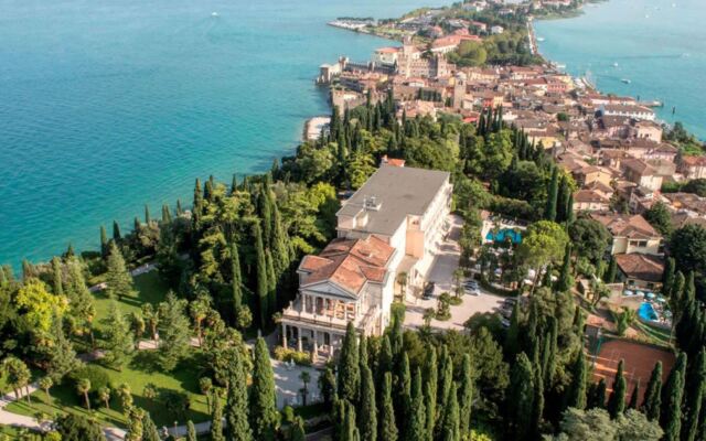 Villa Cortine Palace Hotel