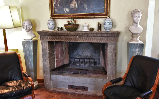 Villa Near Rome With Pool and Stunning Views