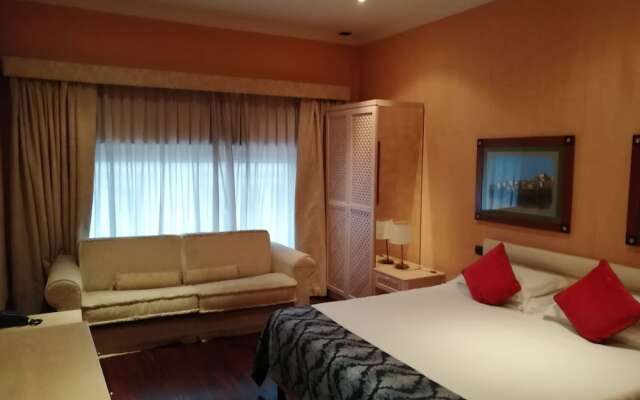 Colosseo Studio Suites