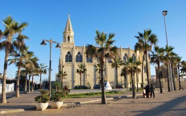 Hostal Rompeolas