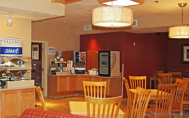 Holiday Inn Express Grants Pass by IHG