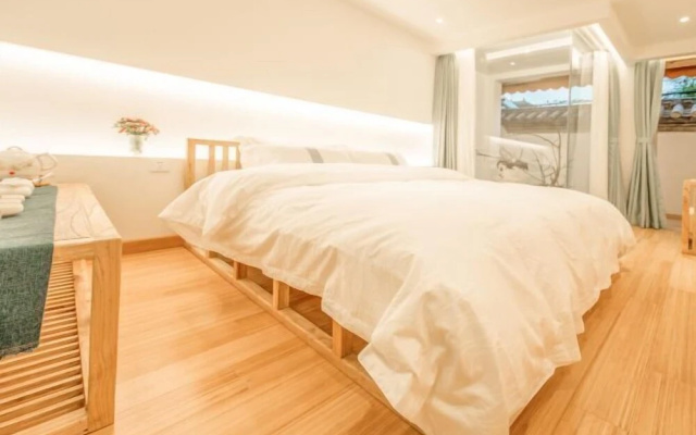 She's House – Guest Rooms – Dali