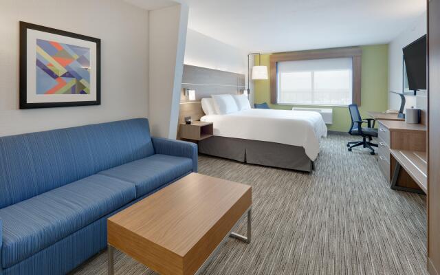 Holiday Inn Express & Suites San Antonio NW near SeaWorld