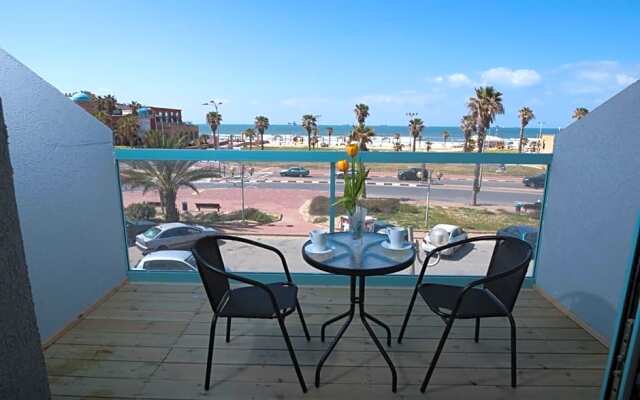 Sur La Mer Hotel