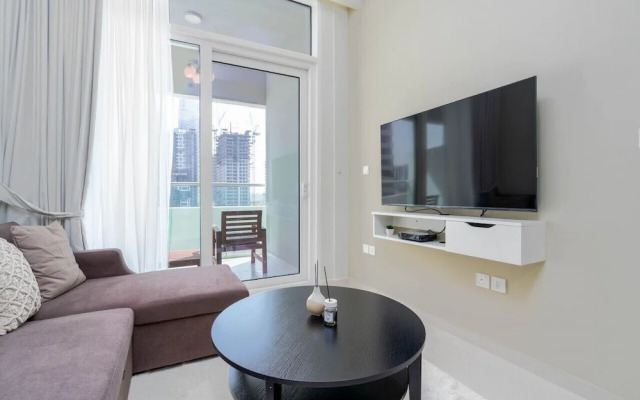 Pristine 1 BR at Reva Residences