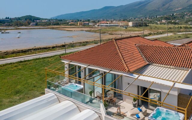 Aphrodite Studios & Apartments