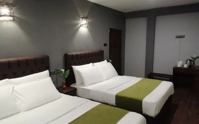 Tea Mount Forest Hotel