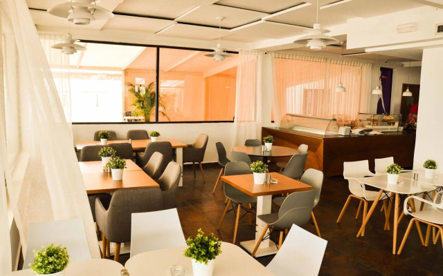 Hotel Azur