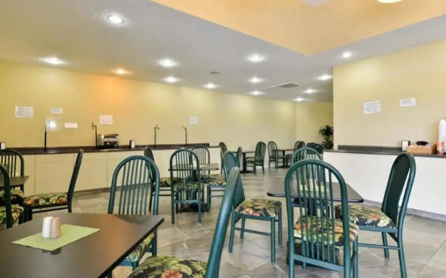 Econo Lodge Space Center