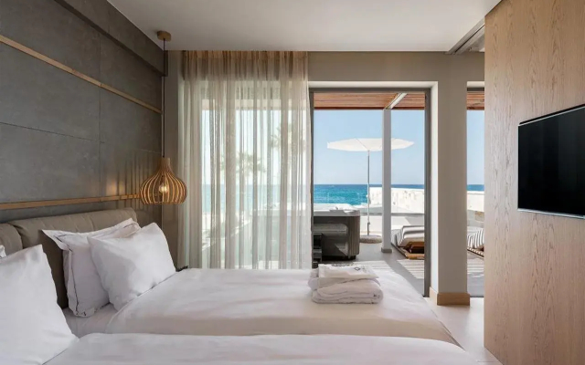 Ikones Seafront Luxury Suites - Adults Only