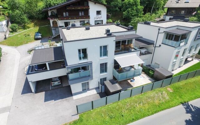 Finest Penthouse Waterside Zell am See