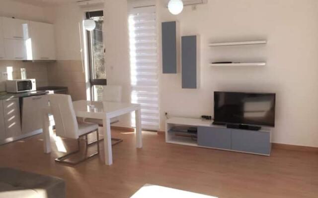 Peaceful flat with pool & great view in Risan! - View 9
