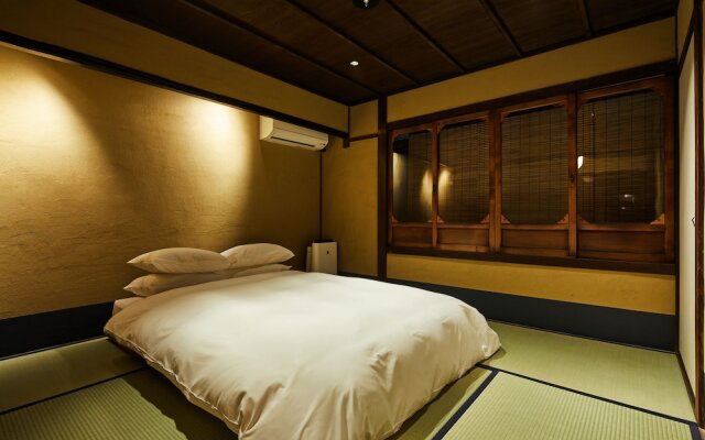 YADORU KYOTO Kagami No Yado