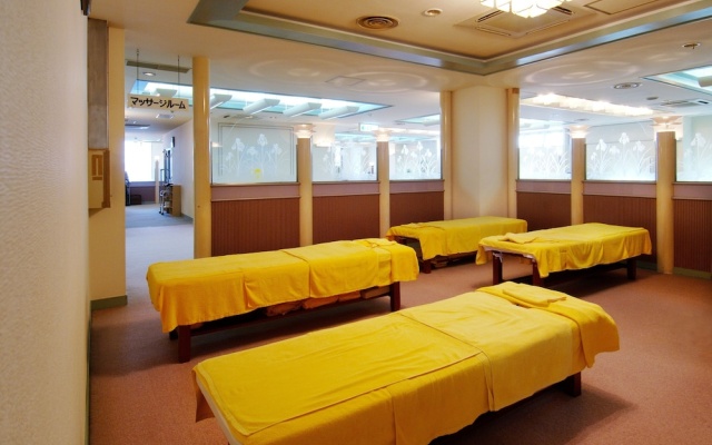 Sauna Capsule Hotel Core 21 - Caters to Men – Guest Rooms – Tokyo