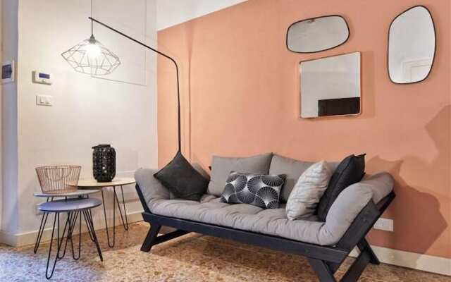 Torino S. Ottavio Chic Style Flat