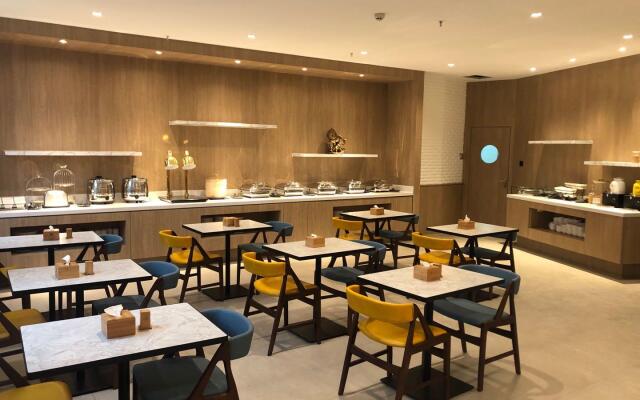 Hanting Premium Hotel Youjia Jining Sishui
