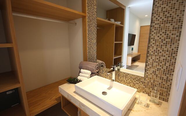 Anah 401 N by iMexico