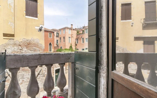 Venice Luxury Palace 12 by Wonderful Italy